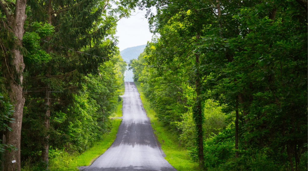 Unique Spots & Hidden Gems to Explore Near Unwind Windham